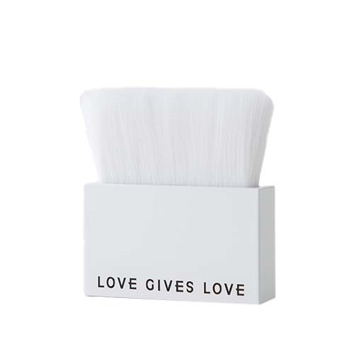 LOVE GIVES LOVE】vegan brush ｜｜Cosme Kitchen Webstore