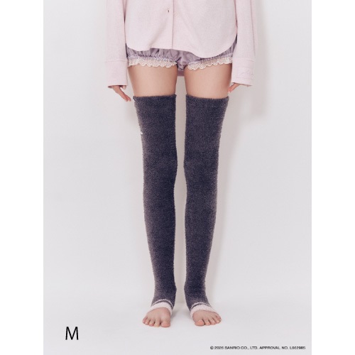 【Ballelite】クロミ　もこもこ着圧ナイトオーバーニーソックス＜Ｍ/L＞M