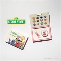 【Cosme Kitchen Products】＜セサミストリート＞ハンドクリーム＆リップクリームセット フローラルラベンダーの香り